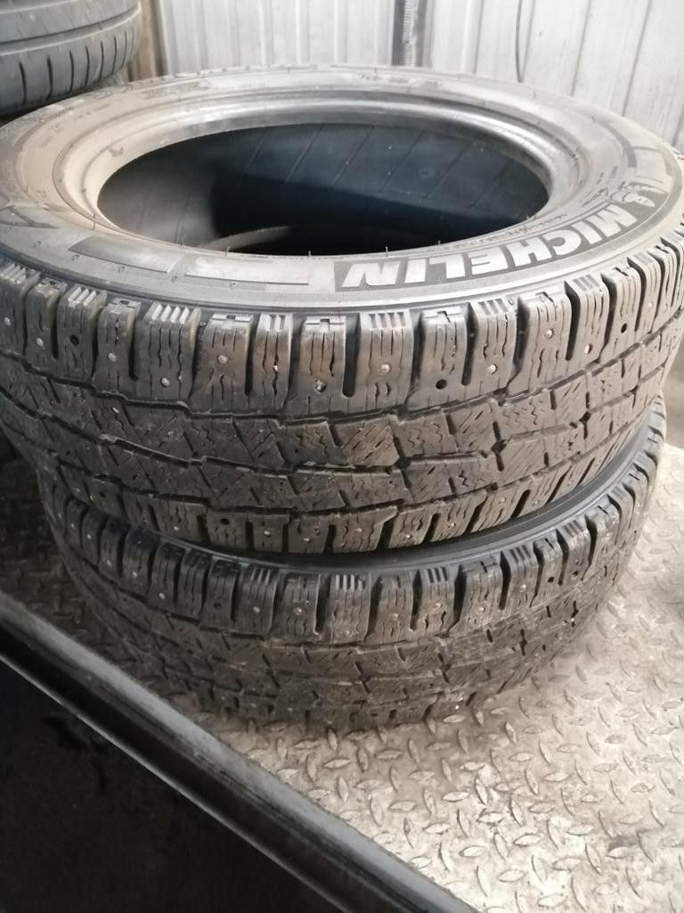 205/65 R16C Nastarenkaat