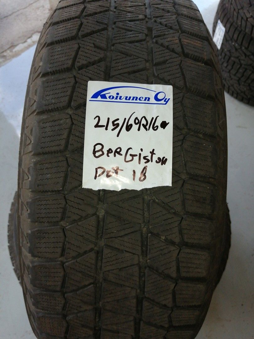 Kitkarenkaat 215 60 R16 99T Bridgestone vain 2 kpl