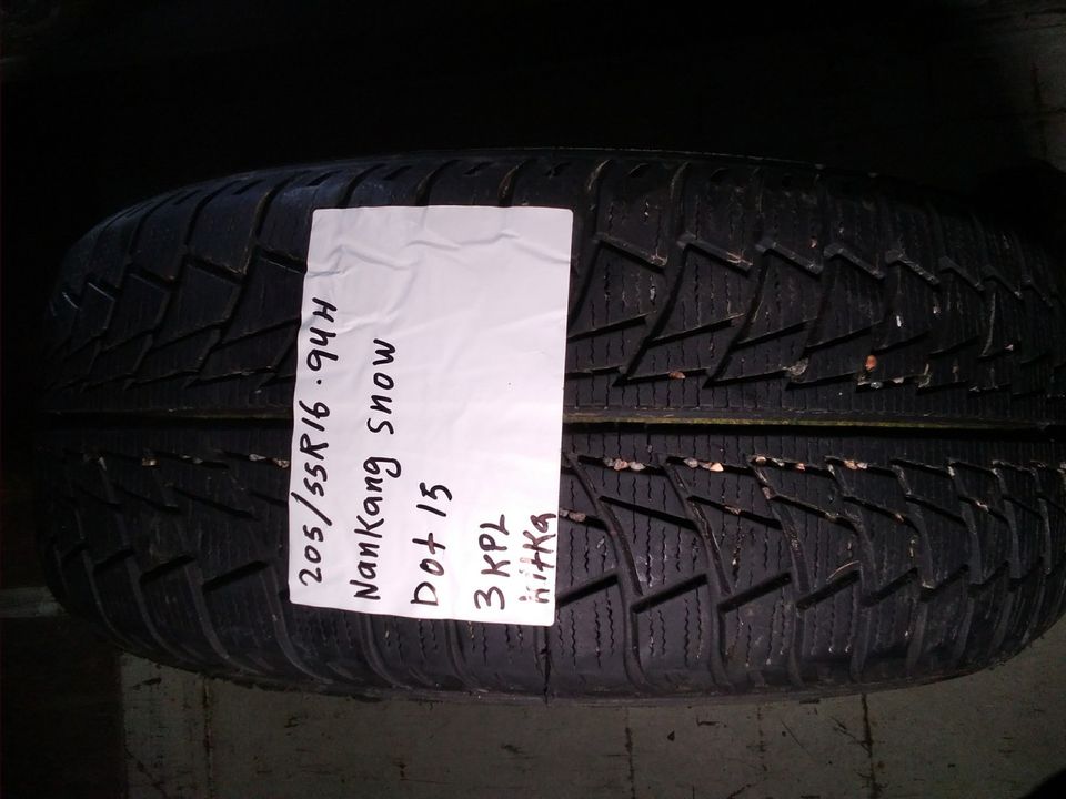 Kitkarenkaat 205/55R16 Nankang Snow 3kpl