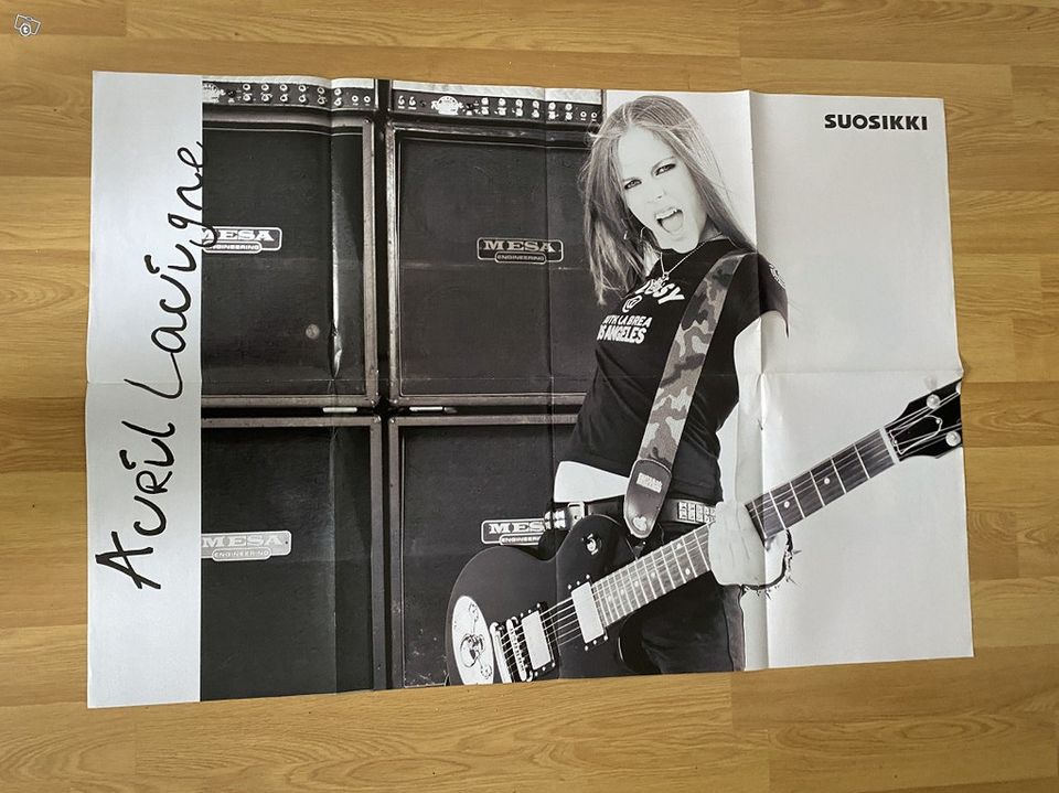Avril Lavigne julisteet + TARRA