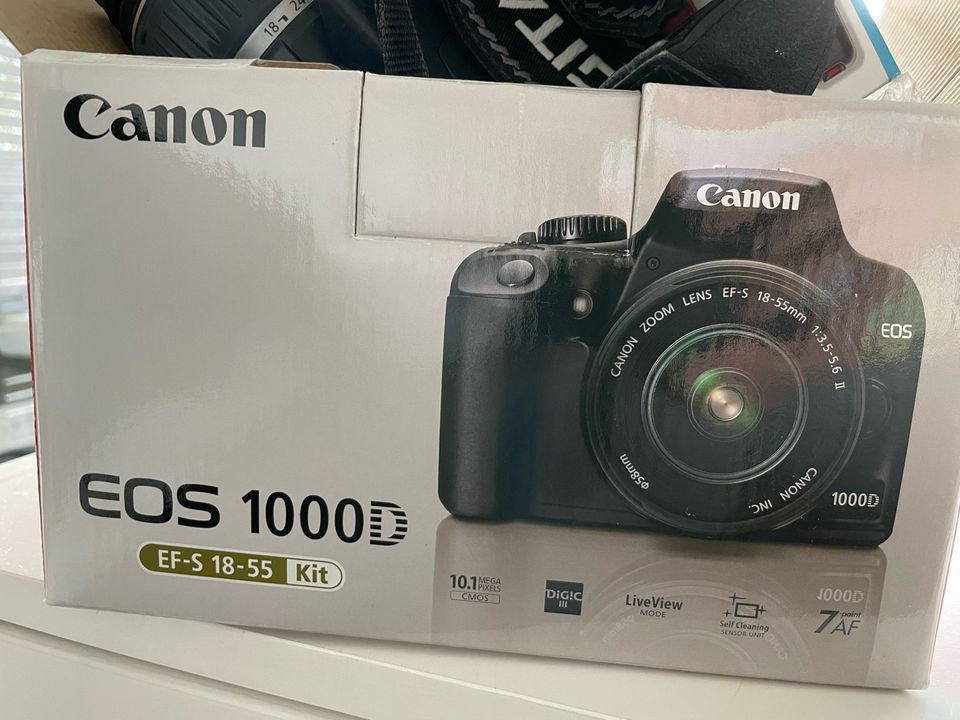 Canon EOS 1000D ja objektiivi paketti