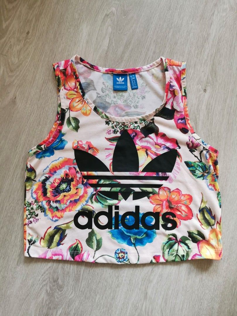 Adidas cropped tank top 38 / M