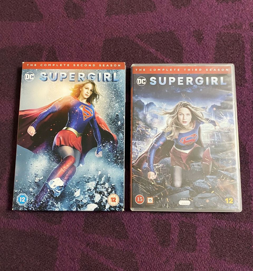 Supergirl Kausi 2 & 3 DVD-Boksit