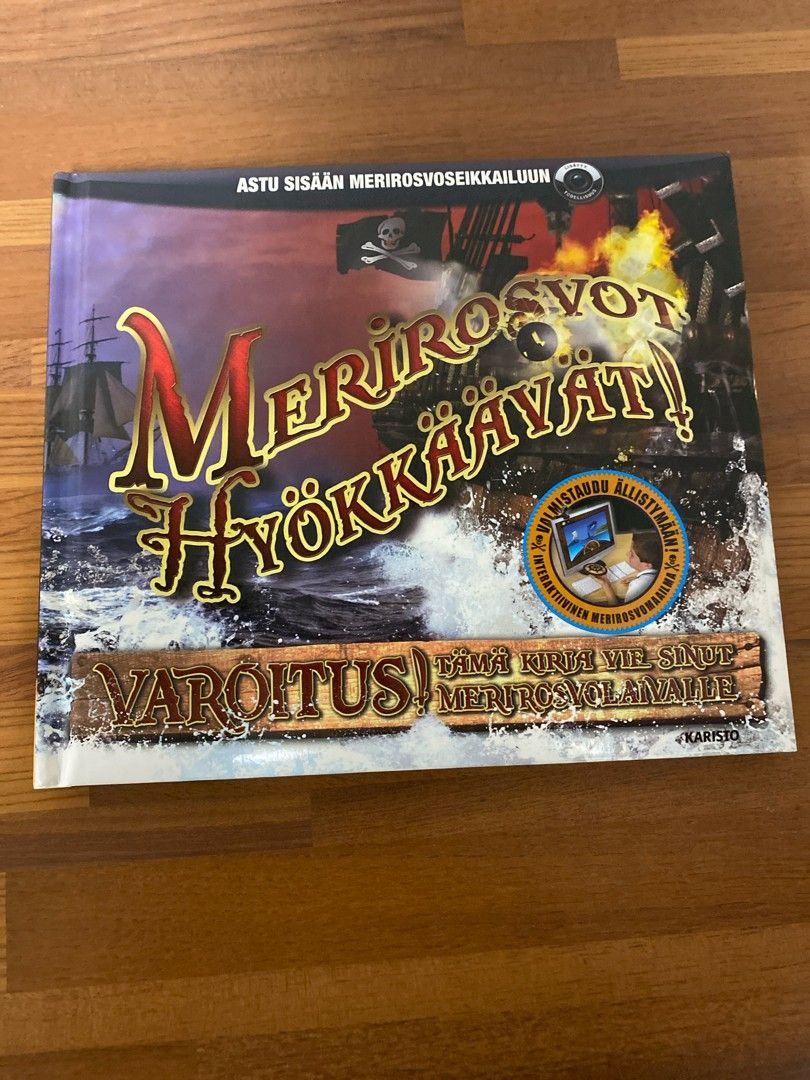 Merirosvot hyökkäävät.