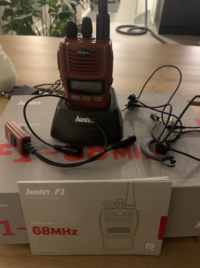 Hunter F1 metsästys vhf