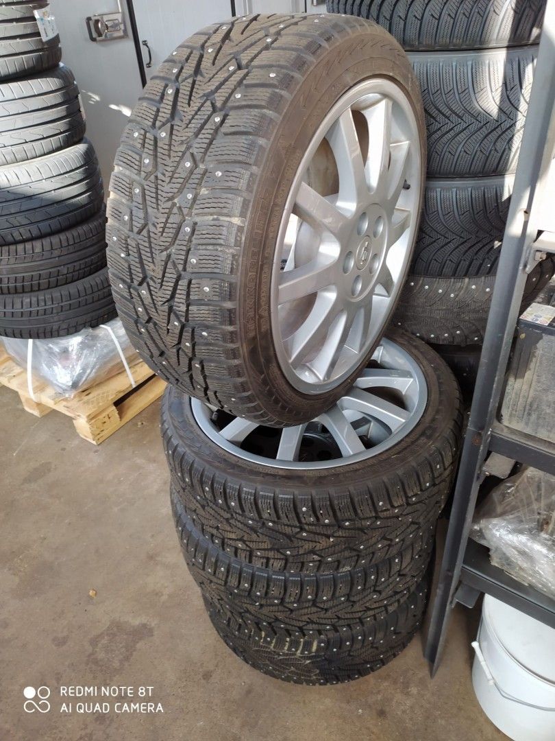 MASERATI -Ford 18" vanteet 5x108 + Hakkapelliita 7