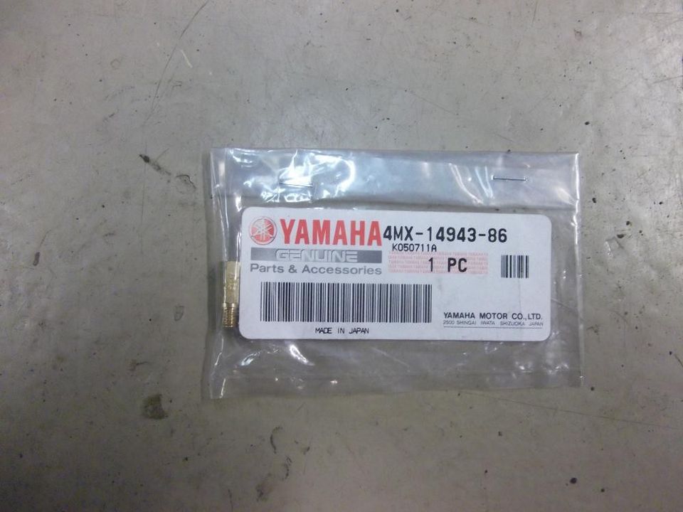 Yamaha YZ85 pääsuutin 4MX-14943-86