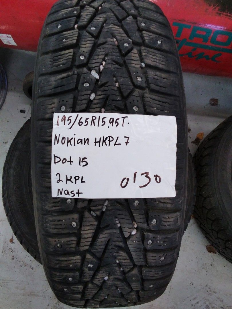 Nastarenkaat 195/65R15 Nokian Hkpl7 2kpl