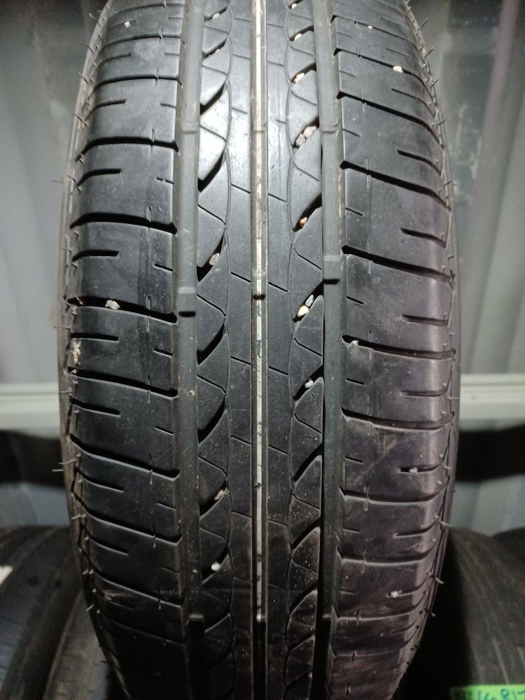 185/65 R15 88T Bridgestone käytetyt kesärenkaat