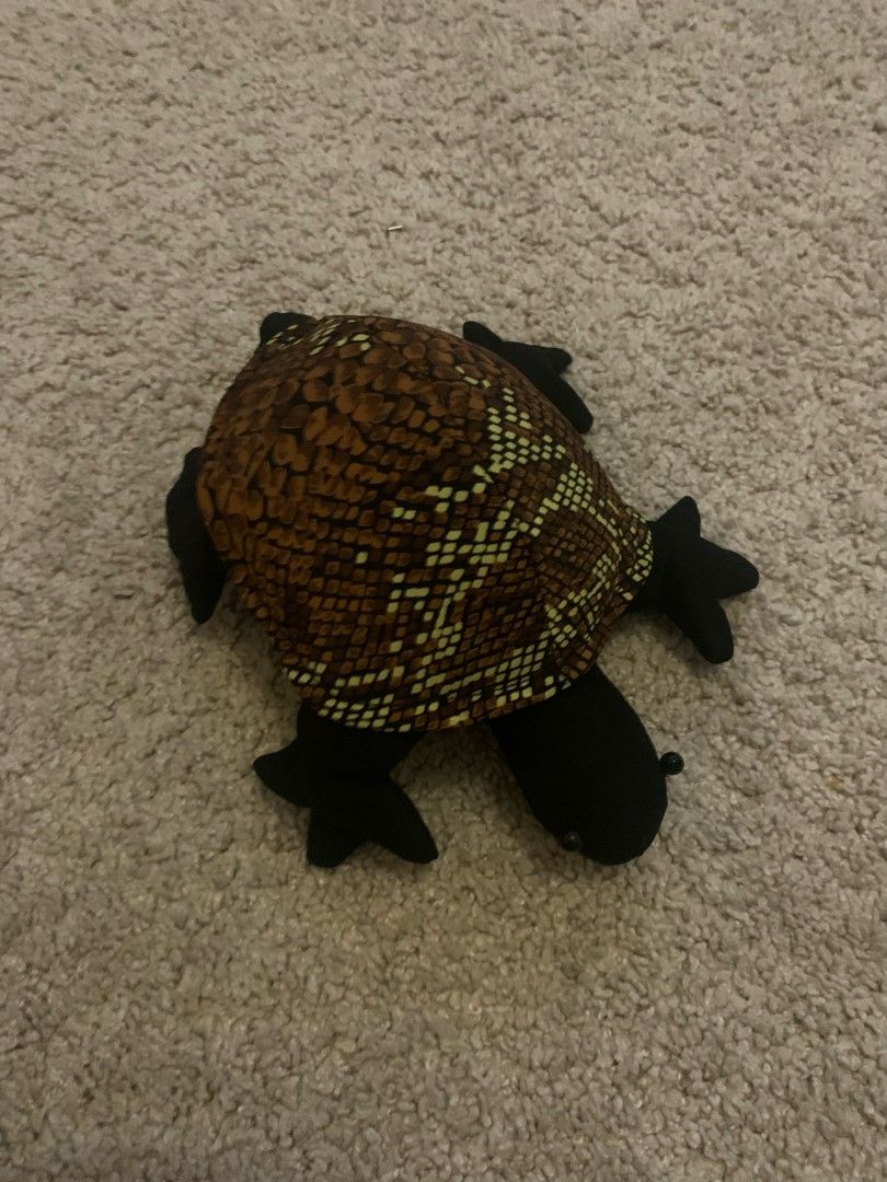 Kilpikonna pehmolelu