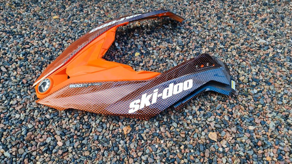 Skidoo XM keulamuovi