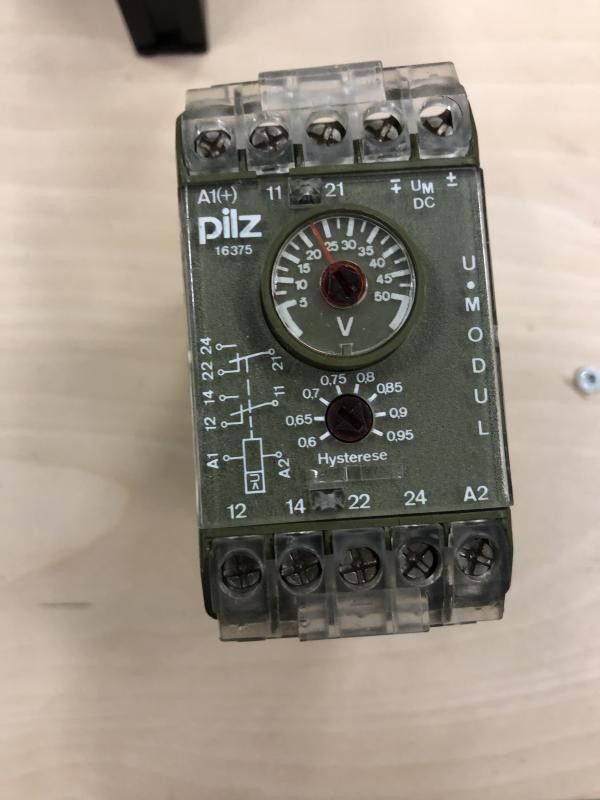 Turvarele Piltz P1U-1NB/230 V