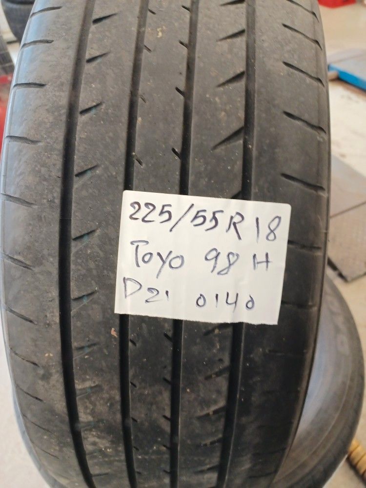 Kesärenkaat 225/55R18 98H toyo