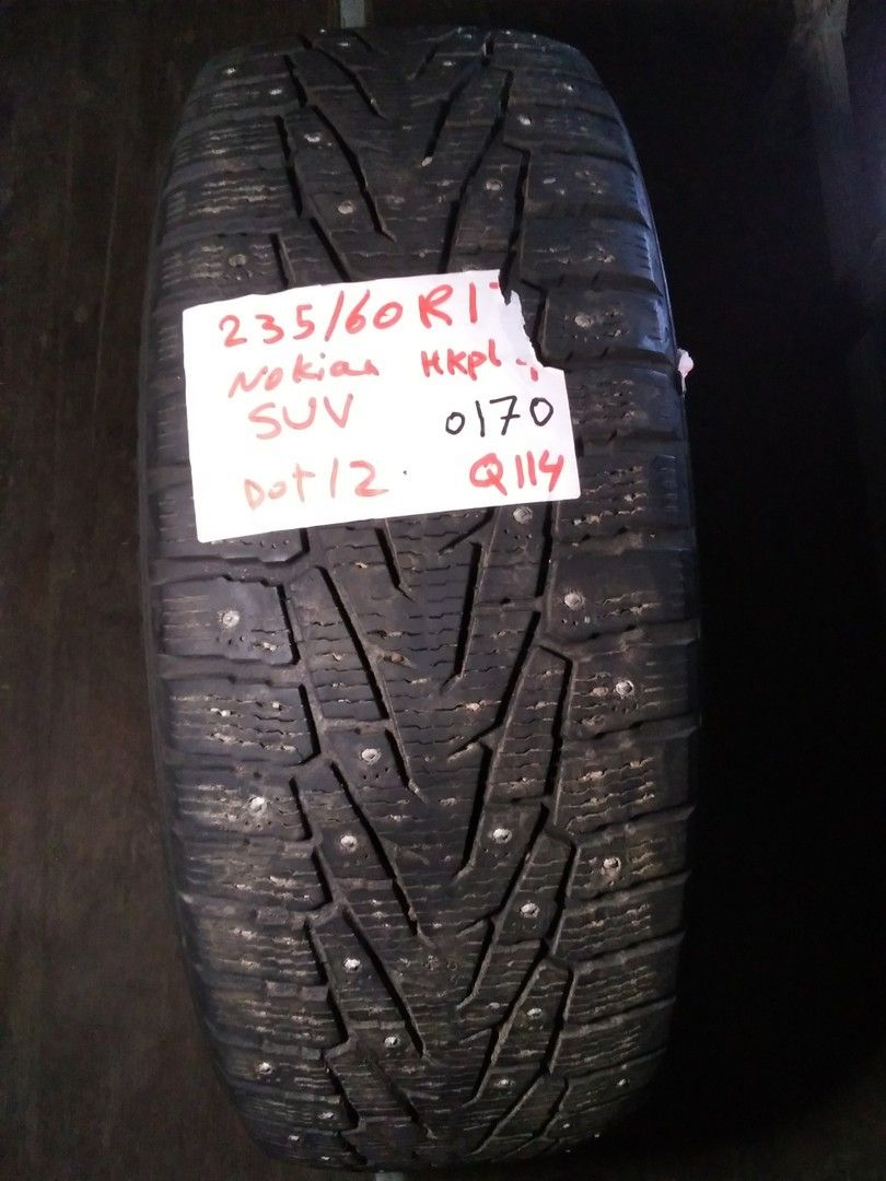 Nastarenkaat 235/60R18 Nokian Hkpl7 SUV Q114