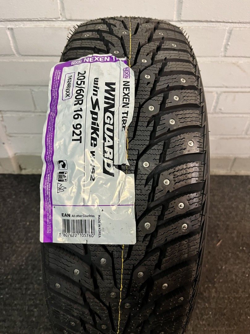 205/60R16 Nexen uudet nastarenkaat