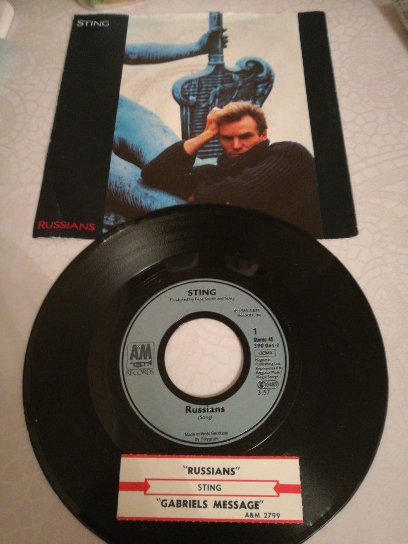 Sting 7" Russians / Gabriel's message