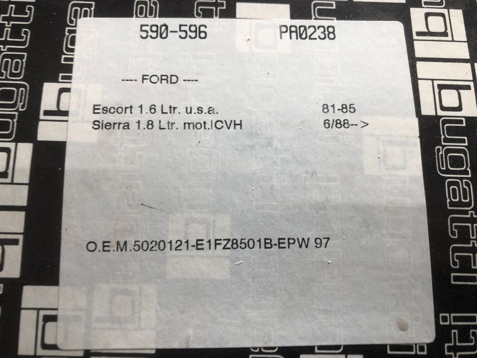 Ford Sierra 1.8 CVH Vesipumppu 6/88-92
