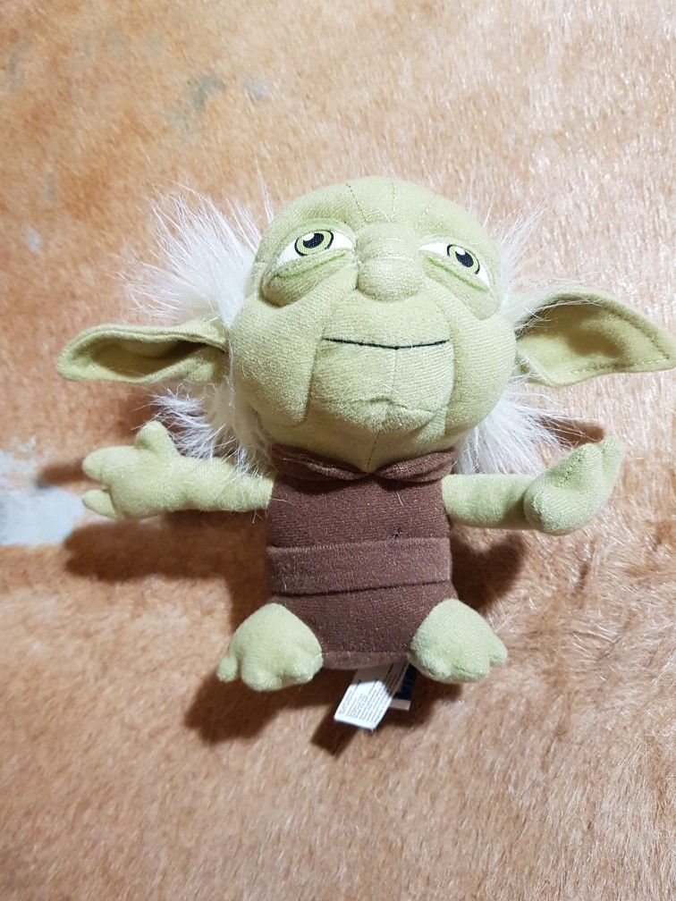 Star wars Yoda pehmolelu (Herttoniemi)