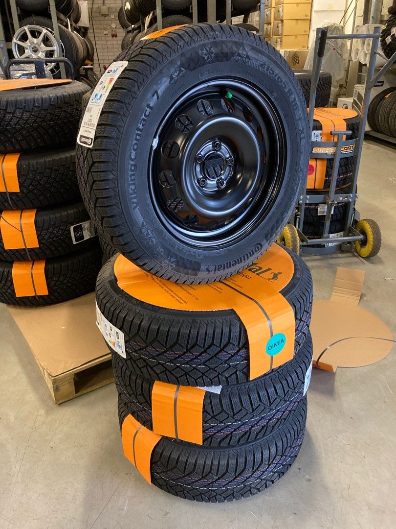 4kpl uudet Continental 215/65R16 ja 16 5x108