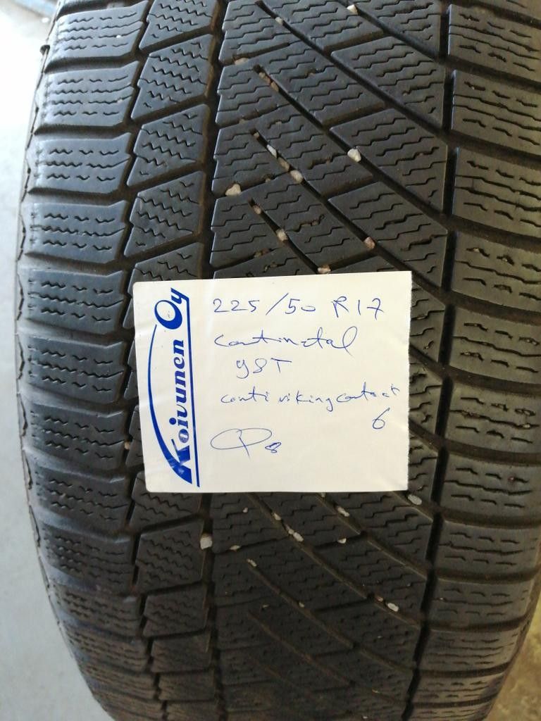 Kitkarenkaat continental 225/50R17 Q181