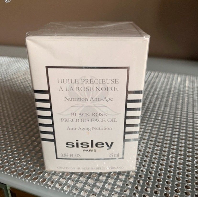 Uusi Sisley black rose precious Face oil