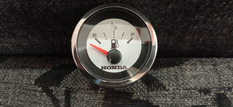 Honda perämoottorin polttoainemittari