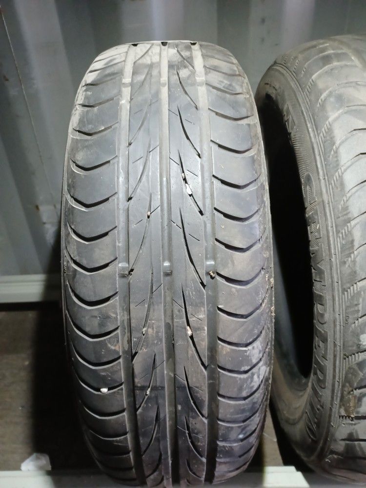 195/65 R15 91H Semperit käytetyt kesärenkaat