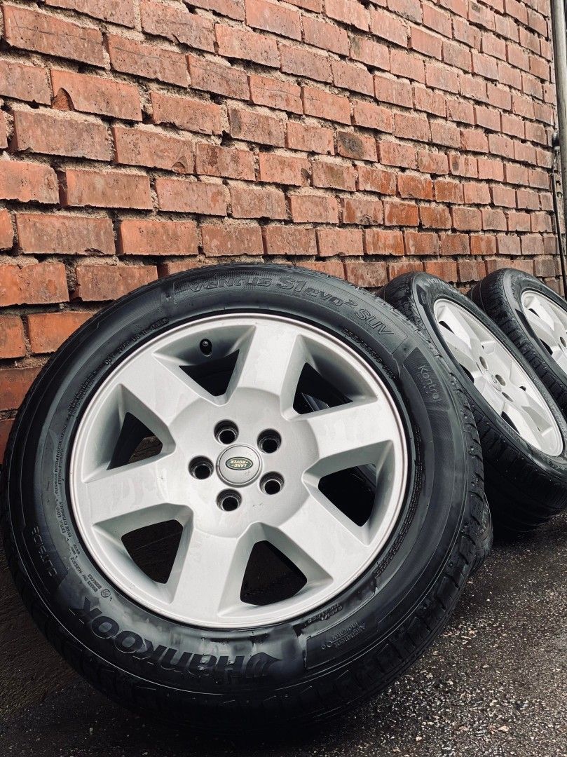 RANGE ROVER R19x8 5x120 +255/55R19 Hankook Ventus