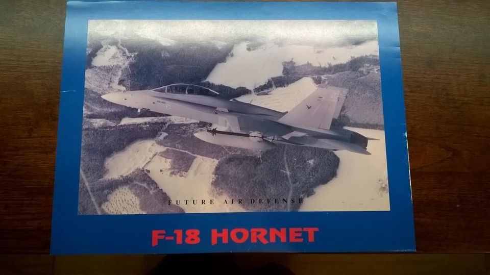 F-18 HORNET Kuva, takana tietoa