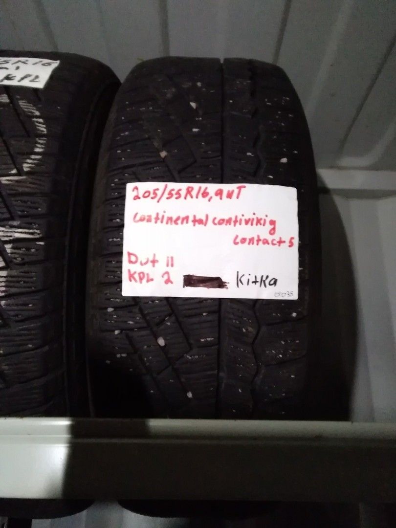 Kitkarenkaat 205/55R16 Continental contiviking