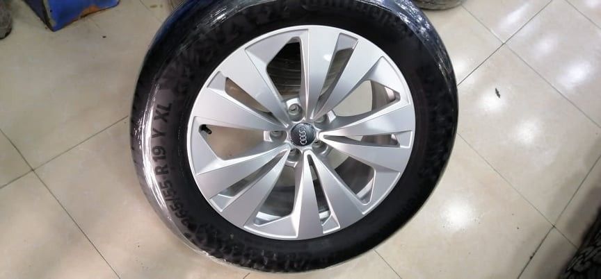 Audi Q8 19x8.5 5x112 et20 66.6+265/55R19 Conti