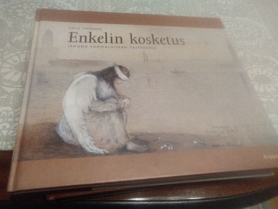 Enkelin kosketus. Satu Ikonen