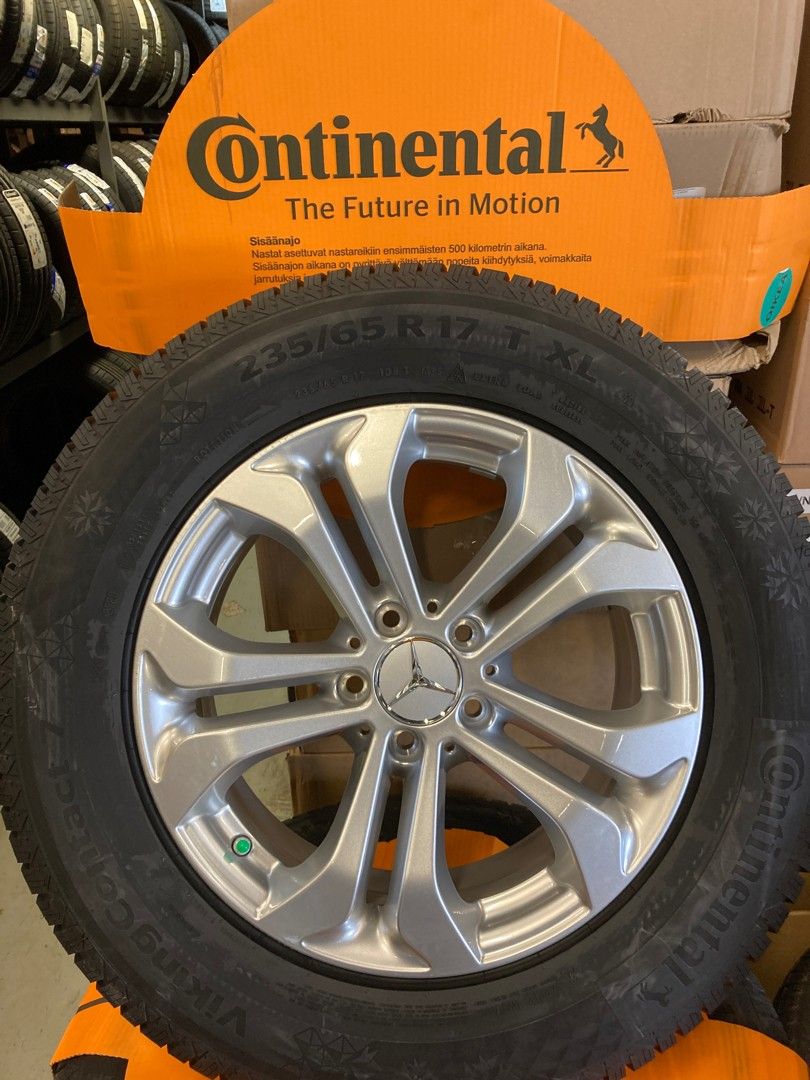 4kpl 235/65R17 Continental kitka + MB alu 17 5x112