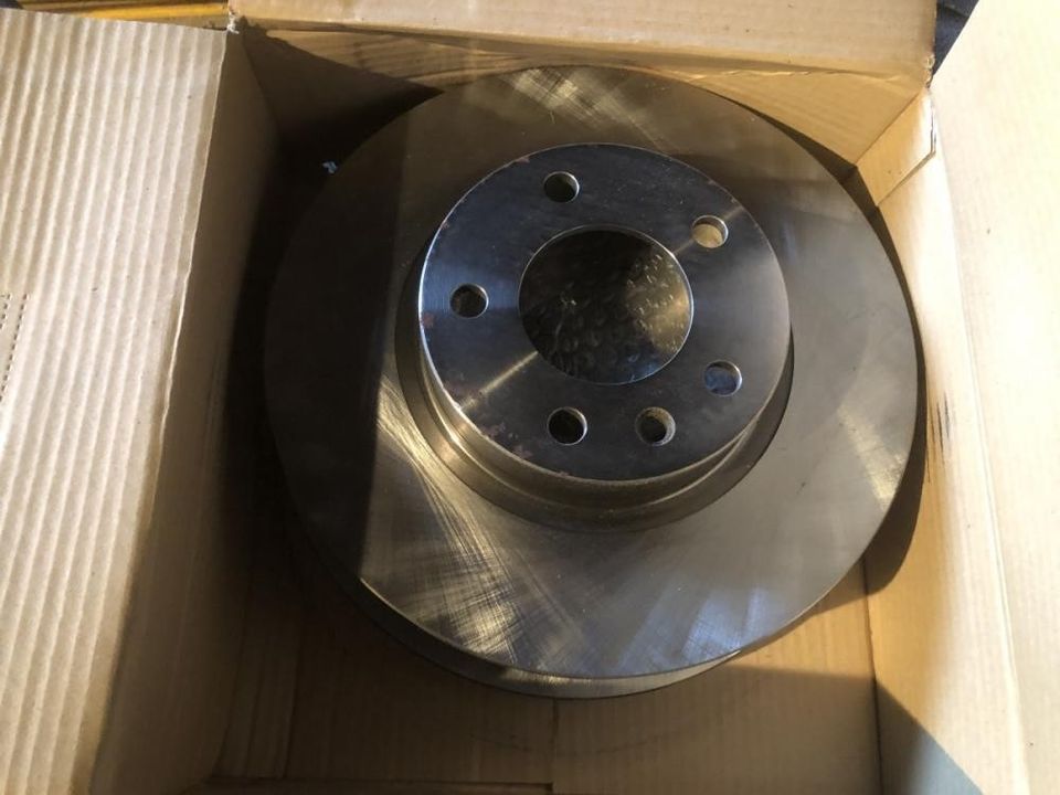 Opel Omega-B 2.0 95-97 Etujarrulevyt 286mm Brembo