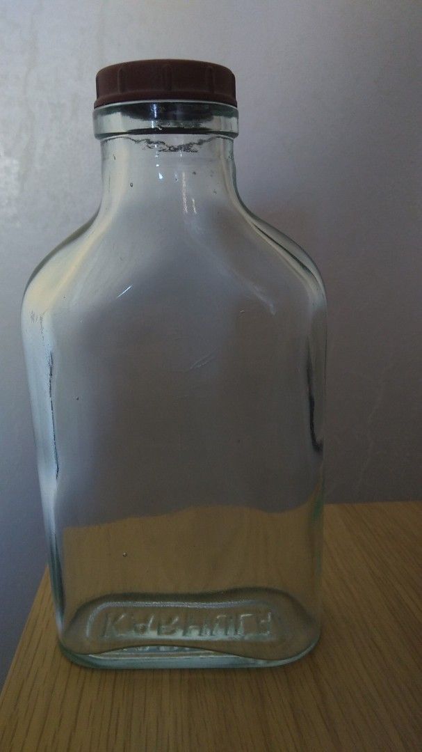 Littoinen Karhulan vanha pullo