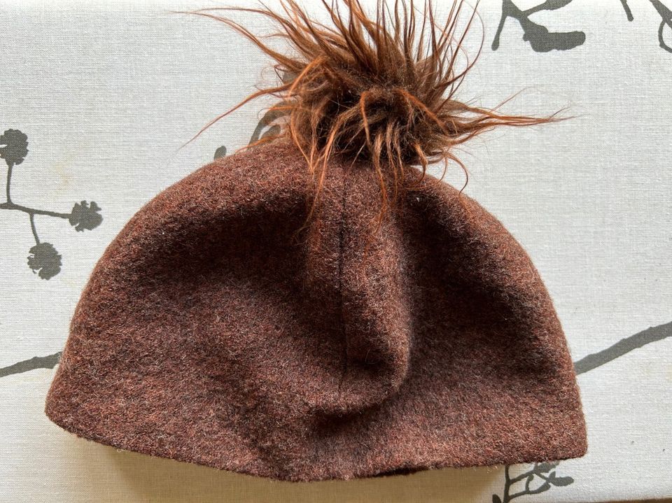 Minna Suuronen - pipo/hattu - Handmade in Finland