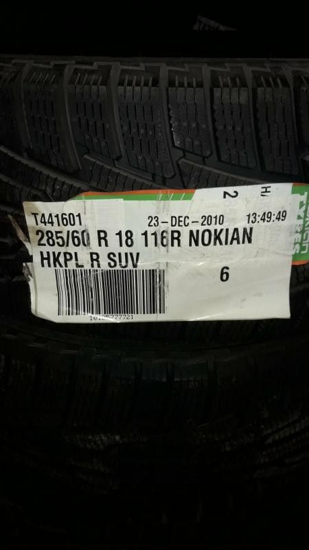 285/60R18 Nokian R SUV 4kpl