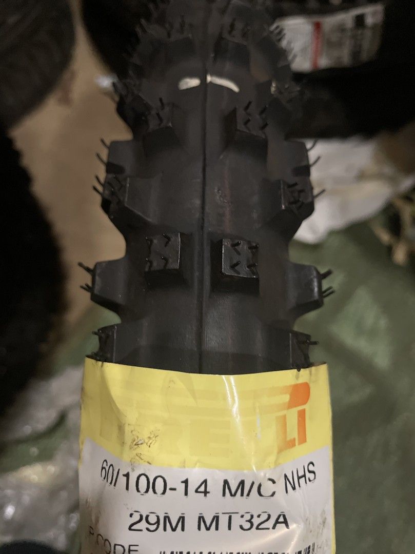 Pirelli MT32A 60/100-14