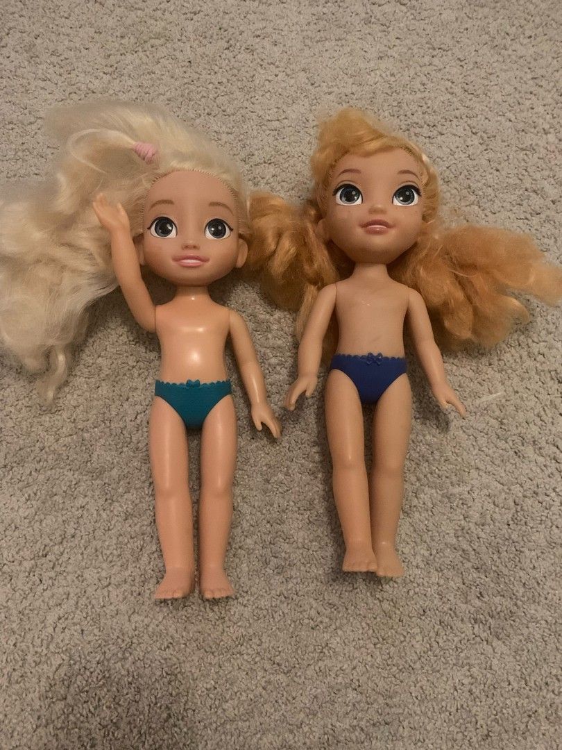 Elsa ja Anna nuket