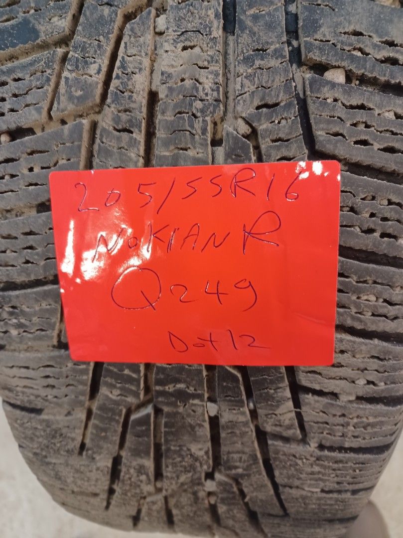 Kitkarenkaat 205/55R16 94T nokian HKPL R Q249