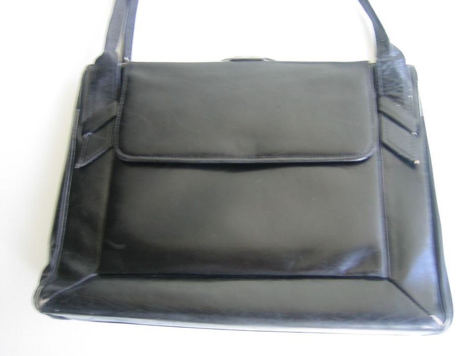 Käsilaukku musta, 30-40 luvun laukku