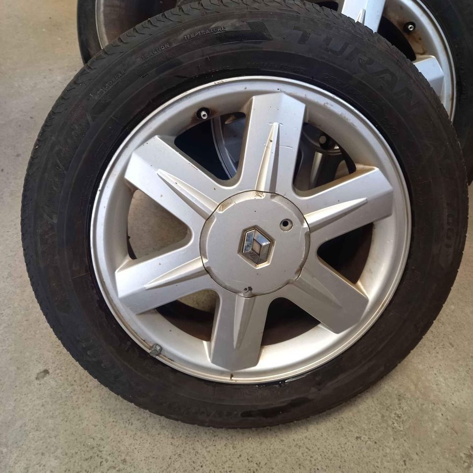 Renaultin vanteet 16"