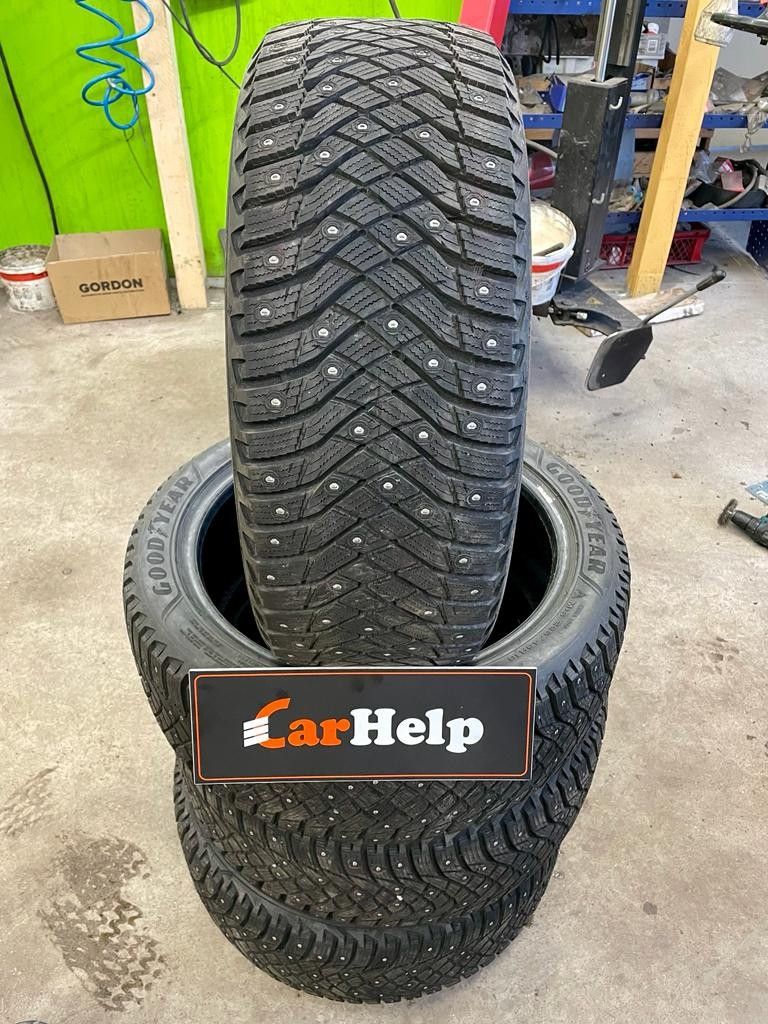 225/45R18 Goodyear Ultra Grip Arctic 2