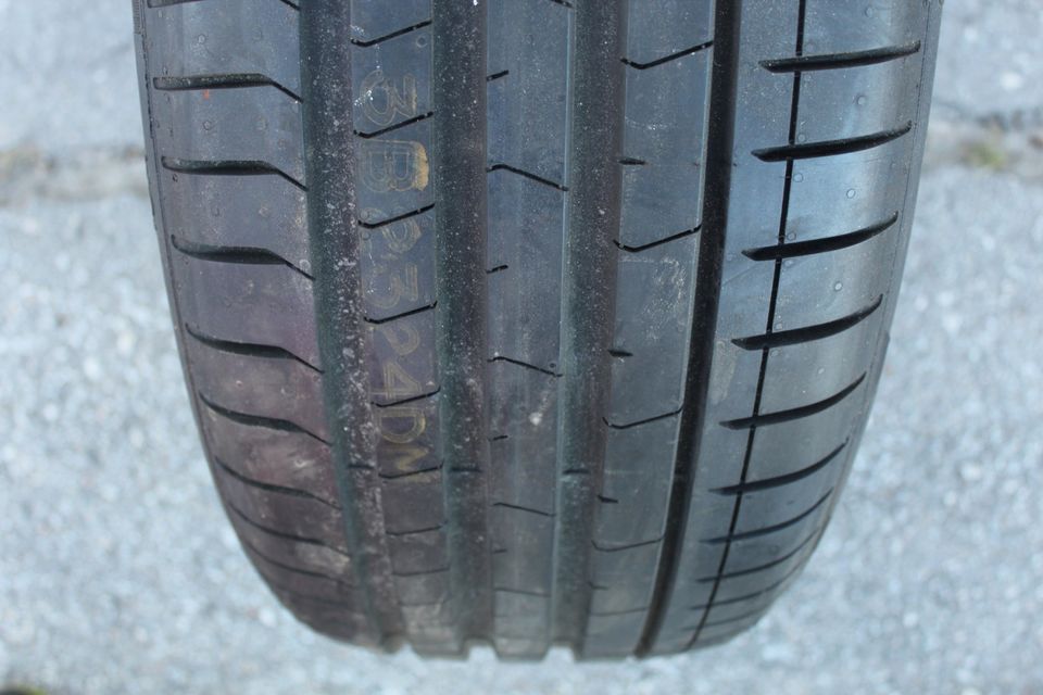 245/40 21" Pirelli Pzero 100W