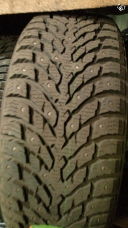 195/65R15 Nokian Hakkapeliitta 9 nastarenkaat