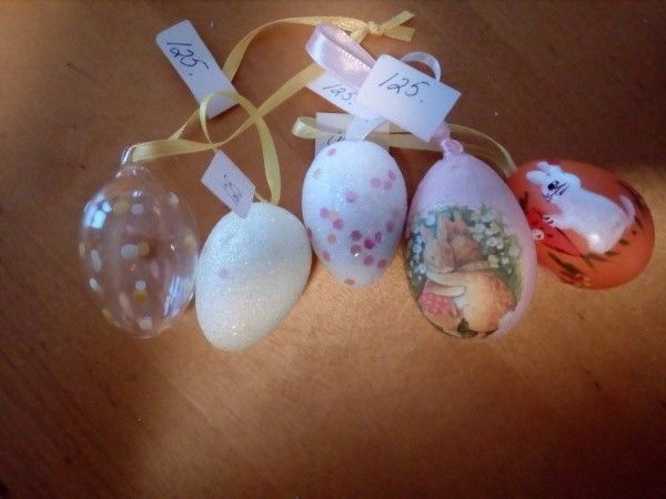 6 kpl ripustettavia pääsiäismunia