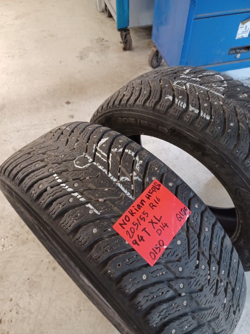 205/55R16 NASTARENKAAT NOKIAN käytetyt Q195 MYYTY