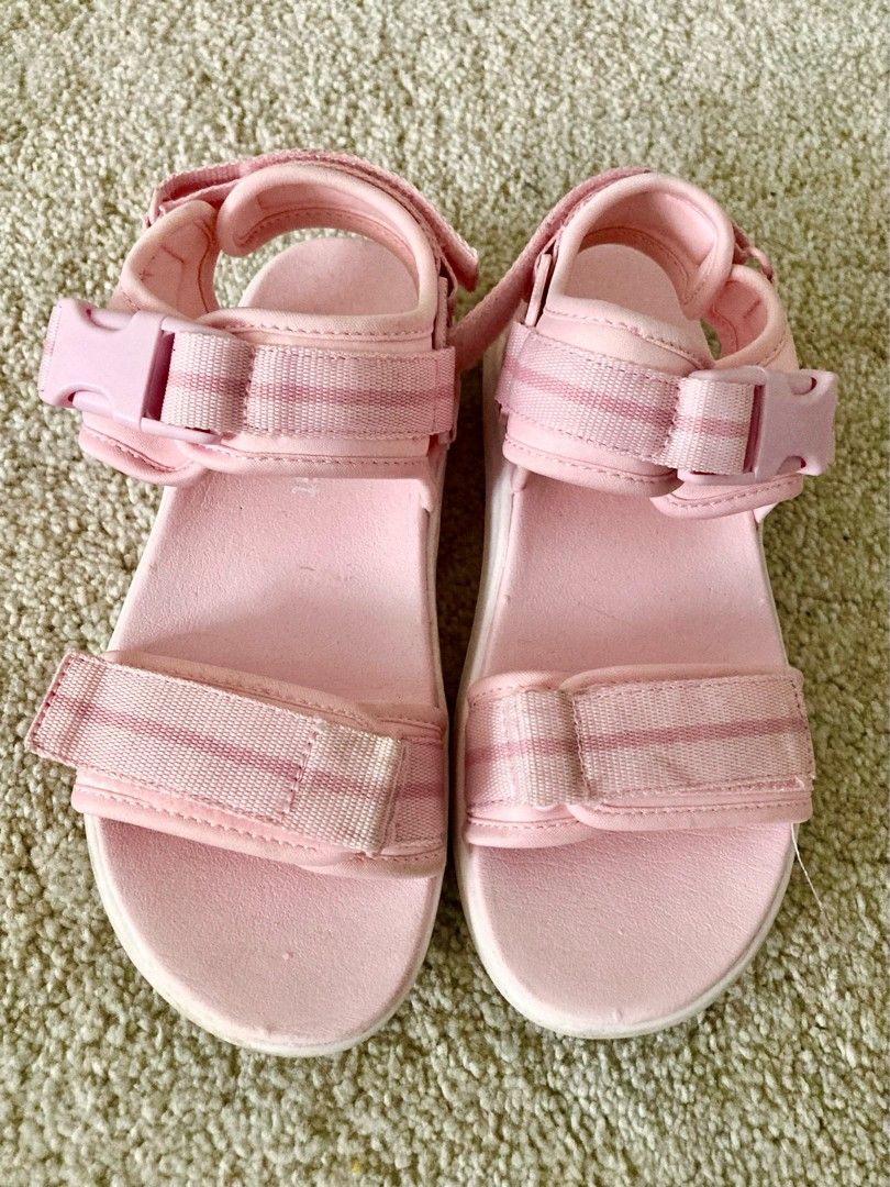 Vaaleanpunaiset Everest sandaalit 34
