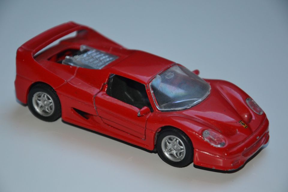 Pienoismalli Ferrari F50 1/39