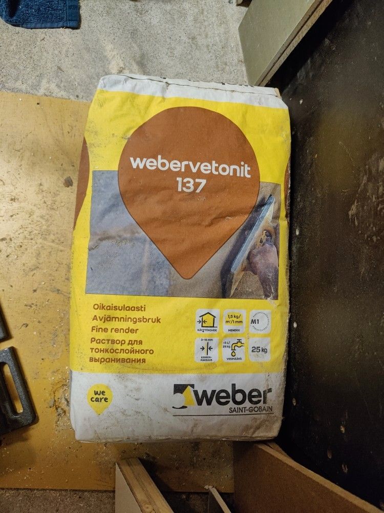 Weber 137 oikaisulaasti